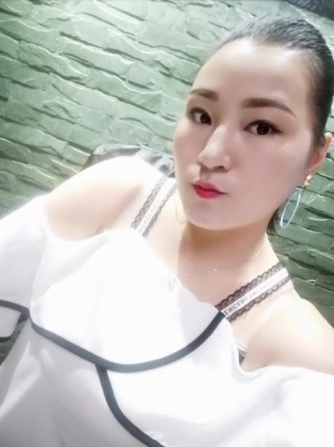 女王代网刷快手（快手女王视频说的是什么）